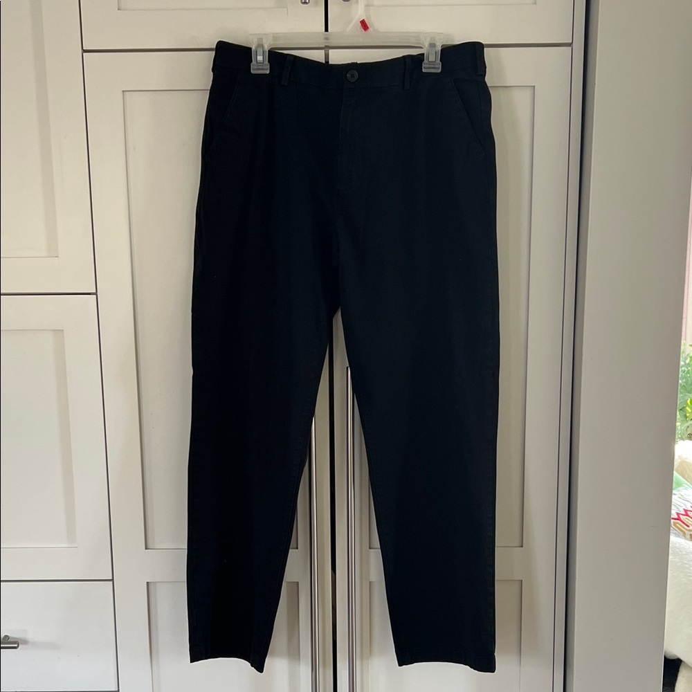 Izod Men's Black Chinos